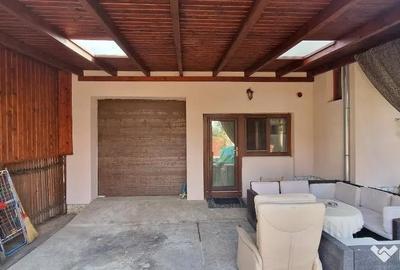 Casă cu 6 camere cu Teren 698 Mp în Sânmartin