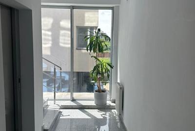 Apartament cu 3 camere în Dămăroaia