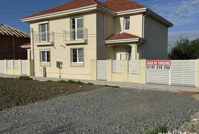 Casă cu 4 camere cu Teren 250 Mp în Șag - 4