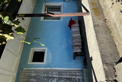 Casă cu 3 camere în Naipu