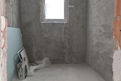 Casă cu 3 camere cu Teren 500 Mp în Tărtășești