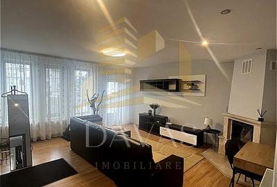Apartament cu 3 camere semidecomandat, mobilat în Europa