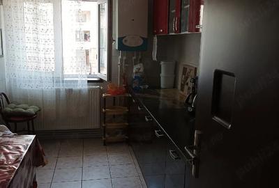Apartament cu 3 camere decomandat în Sud - 4