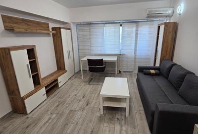 Apartament cu 3 camere, mobilat în Decebal