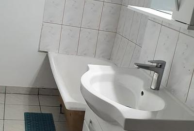 Garsonieră decomandată în Văcăresti - 2