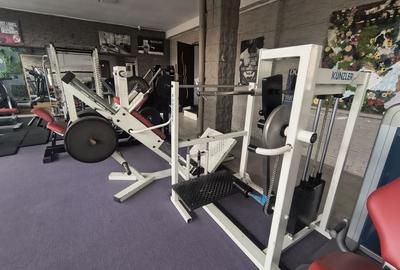 Spațiu comercial, de 150 mp, în Central - 8