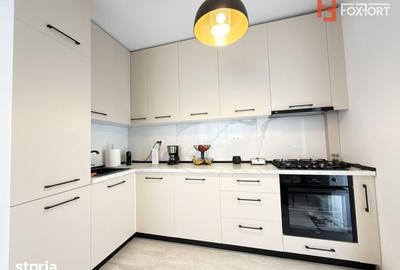 Apartament cu 2 camere, mobilat în Est