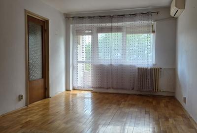 Apartament cu 3 camere semidecomandat în Drumul Taberei - 1