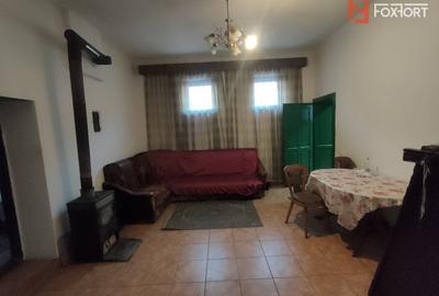 Duplex cu 3 camere cu Canalizare în Central - 3