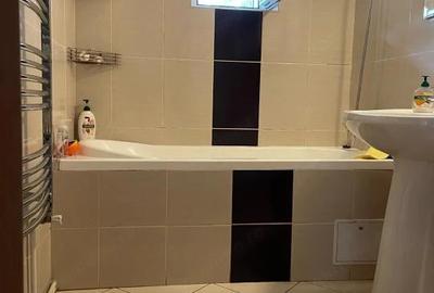 Apartament cu 3 camere decomandat în Parcul Circului