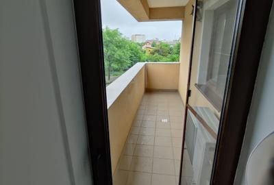 Apartament cu 2 camere decomandat în Palat - 10