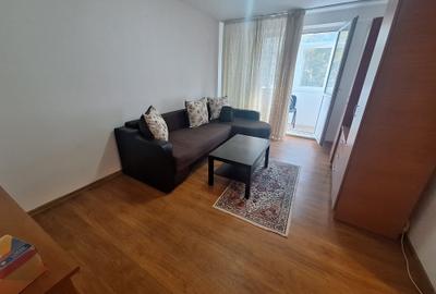 Apartament cu 2 camere decomandat în Drumul Taberei