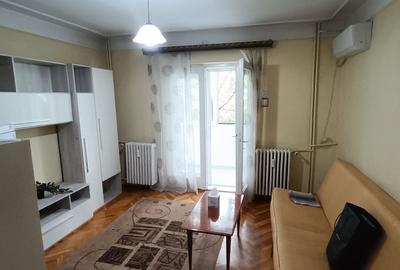 Apartament cu 2 camere semidecomandat, mobilat în Piața Unirii - 1
