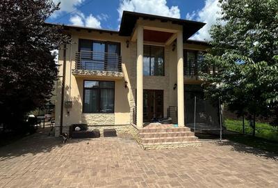 Casă cu 4 camere cu Teren 400 Mp în Bucov - 1