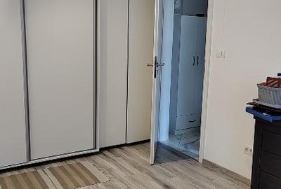 Apartament cu 2 camere semidecomandat în Florilor