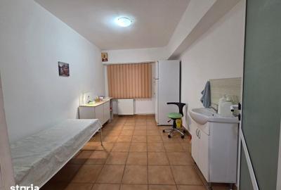 Apartament cu 4 camere decomandat în E3 - 12