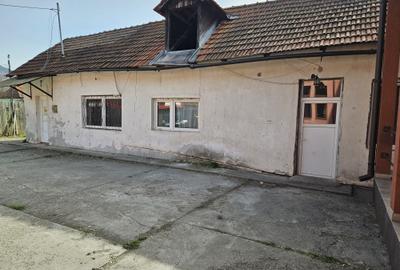 Casă cu 2 camere în Central - 2