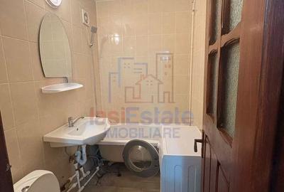 Apartament cu 2 camere decomandat în Filiași