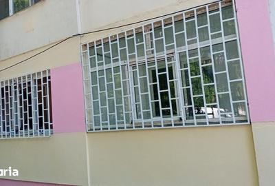 Spațiu comercial, de 42 mp, în Exterior Vest - 2