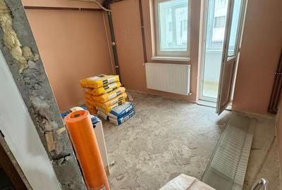 Apartament cu 3 camere decomandat în Capitol - 1