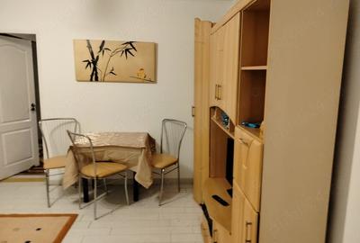 Apartament cu 2 camere semidecomandat în Moroasa 2