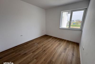 Casă cu 3 camere cu Teren 325 Mp în Moșnița Nouă