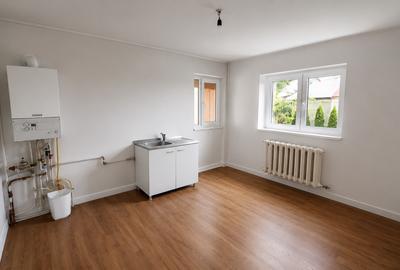Casă cu 6 camere cu Teren 416 Mp în Central - 3