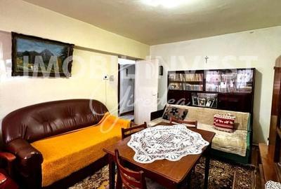 Apartament cu 3 camere în Cetate - 2