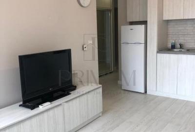 Garsonieră decomandată în Soarelui