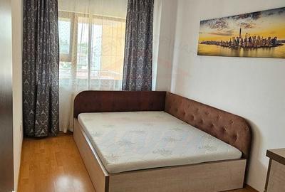 Apartament cu 2 camere în Micro 19