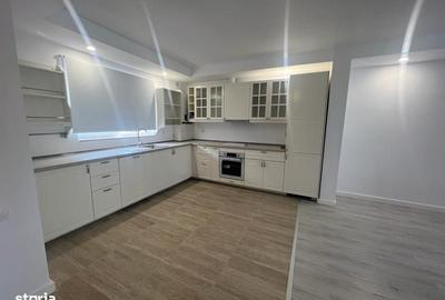 Casă cu 4 camere în Glina