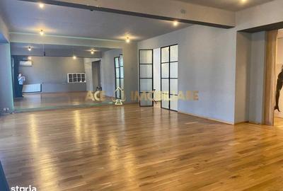Apartament cu 4 camere în Moșilor