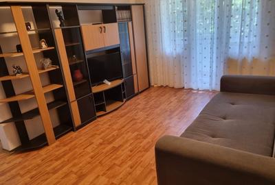 Apartament cu 2 camere decomandat, mobilat în Berceni