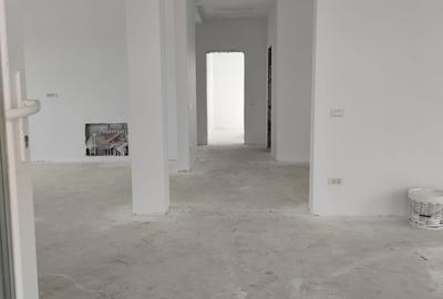 Casă individuală cu 3 camere cu Canalizare în Gulia - 5