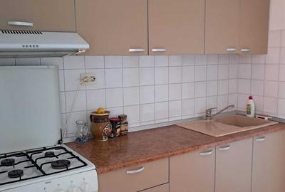 Apartament cu 3 camere decomandat în Vest