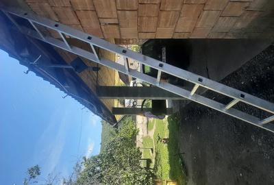 Casă cu 3 camere cu Teren 1300 Mp în Văleni