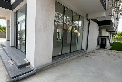Spațiu comercial, de 372 mp, în Est