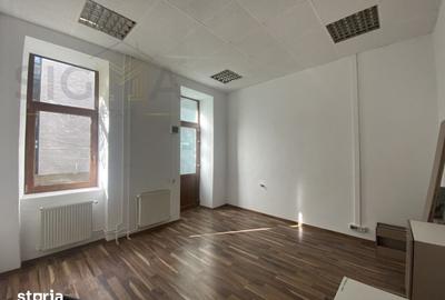 Spațiu comercial, de 18 mp, în Central