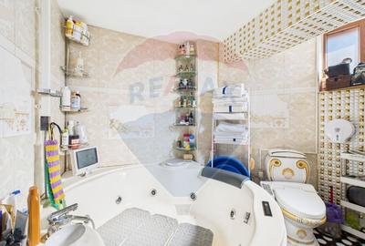 Casă individuală cu 8 camere cu Piscina în Matei Voievod - 25