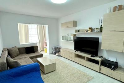 Apartament cu 4 camere decomandat, mobilat în Lipovei