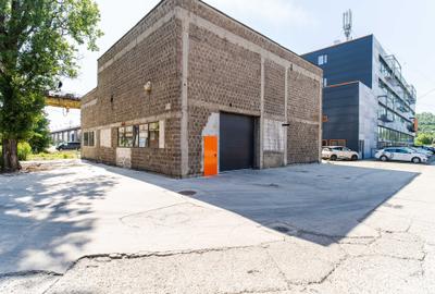 Spațiu industrial, de 300 mp, în Zona industrială
