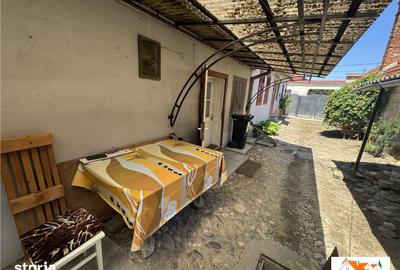 Casă cu 4 camere cu Teren 569 Mp în Central - 7