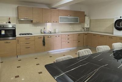 Casă cu 5 camere cu Teren 100 Mp în Domnești - 3
