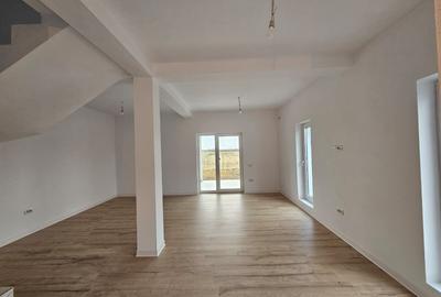 Duplex cu 3 camere cu Teren 255 Mp în Moșnița Veche - 9
