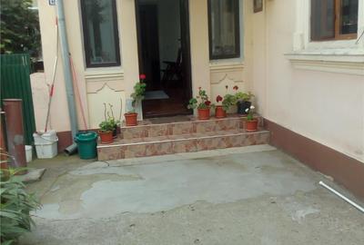 Casă cu 6 camere cu Teren 298 Mp în Corabia - 3