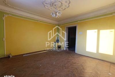 Casă cu 4 camere cu Canalizare în Central - 2