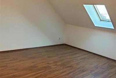 Apartament cu 2 camere semidecomandat în Ștrand - 1