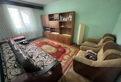 Apartament cu 3 camere semidecomandat în Central - 4