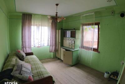 Casă cu 3 camere cu Teren 1350 Mp în Central - 7