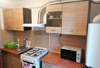 Apartament cu 2 camere decomandat în Exterior Vest